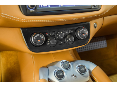 Ferrari FF V12 - GRIGIO SILVERSTONE