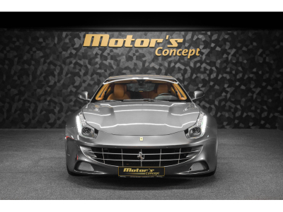 Ferrari FF V12 - GRIGIO SILVERSTONE