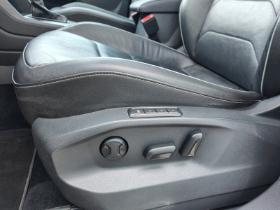 Volkswagen Tiguan 1.4 TSI R-LINE DSG CARPLAY GPS TOIT OUVRANT INTERIEUR CUIR