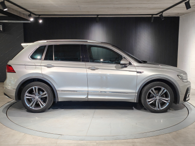 Volkswagen Tiguan 1.4 TSI R-LINE DSG CARPLAY GPS TOIT OUVRANT INTERIEUR CUIR