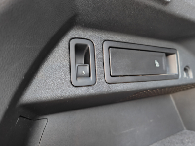 Volkswagen Tiguan 1.4 TSI R-LINE DSG CARPLAY GPS TOIT OUVRANT INTERIEUR CUIR