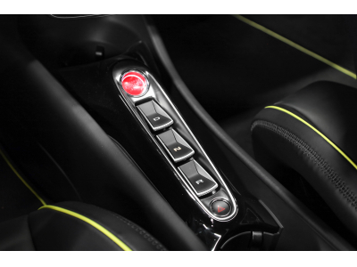 McLaren Artura Coupé V6 Hybrid