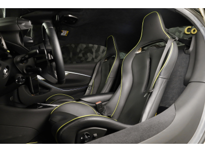 McLaren Artura Coupé V6 Hybrid