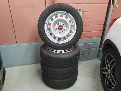 Jantes acier + Pneus hiver 16