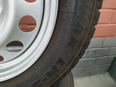 Jantes acier + Pneus hiver 16