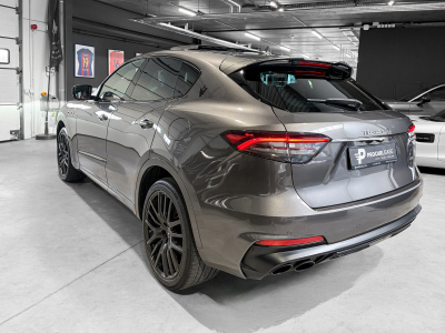 Maserati Levante Levante Modena S 3.0 V6 /PANO/ACC/360°/LUFT/Carbone /21/