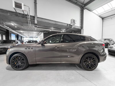Maserati Levante Levante Modena S 3.0 V6 /PANO/ACC/360°/LUFT/Carbone /21/