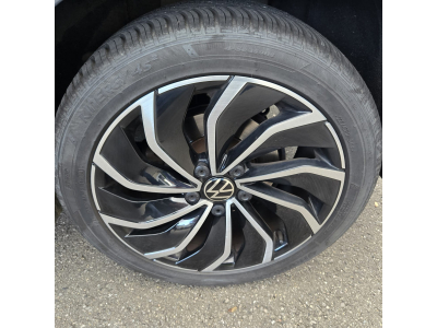 Volkswagen Golf 1.5 eTSI Life Business Premium DSG