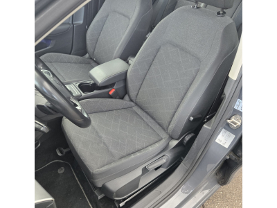 Volkswagen Golf 1.5 eTSI Life Business Premium DSG