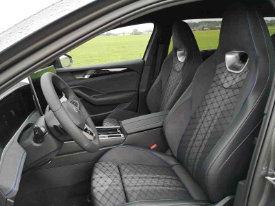 Volkswagen Passat Variant 2.0 TDI 193 DSG 4 Motion R-Line