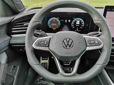 Volkswagen Passat Variant 2.0 TDI 193 DSG 4 Motion R-Line