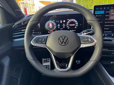 Volkswagen Passat Variant 1.5 TSI e-Hybrid 272 R-Line