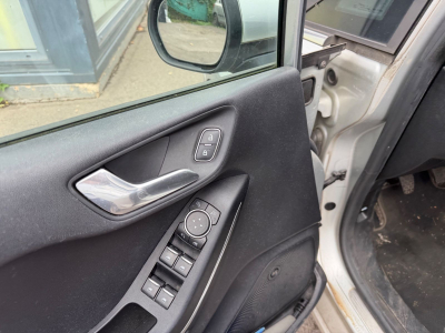 Ford Fiesta Titanium/1.Hand/B&O/Kamera/Lenkradheizung