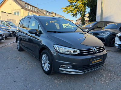 Volkswagen Touran 1.6 TDI DSG/Leder/Navi/Pano/Kamera/Voll