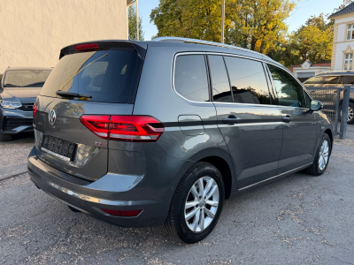 Volkswagen Touran 1.6 TDI DSG/Leder/Navi/Pano/Kamera/Voll
