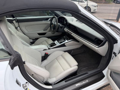 Porsche 911 Turbo S Cabriolet/Aero Paket/Unfallfrei/