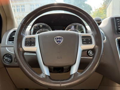 Lancia Voyager Gold/SD/7xSitzer/LEDER/DVD/KAMERA/VOLL