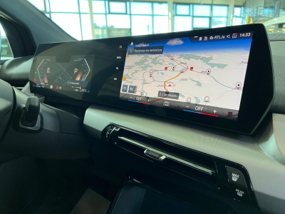 BMW 218 Active Tourer DA 150 SPORT ,LED, HARMAN KARDON, CAMERA, CARPLAY, NAVI, 1 HAND., 24 MOIS GARANTIE