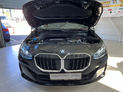 BMW 218 Active Tourer DA 150 SPORT ,LED, HARMAN KARDON, CAMERA, CARPLAY, NAVI, 1 HAND., 24 MOIS GARANTIE