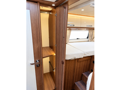 Carthago CHIC E-LINE L50 MERCEDES 1 HAND