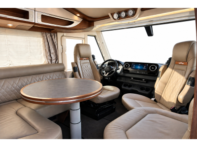 Carthago CHIC E-LINE L50 MERCEDES 1 HAND