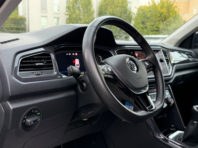 Volkswagen T-Roc Sport 1.5 150 PS/1.Hand/LED/Virtuell/Kamer