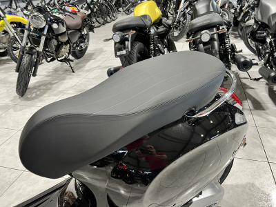 Vespa Primavera 125 