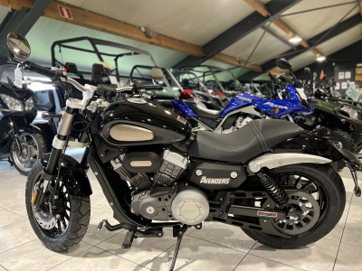 Benda Avengers 125 