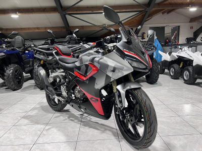 QJ Motor SRK 125 R
