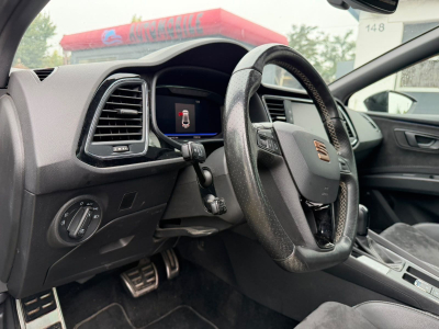 Seat Leon ST Cupra 300 4Drive / Pano /