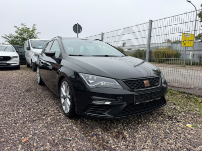 Seat Leon ST Cupra 300 4Drive / Pano /