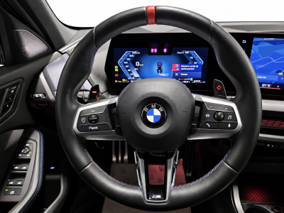 BMW M135 i XDRIVE M SPORT PRO new model HEAD UP HARMAN KARDON PANO CUIR NAVI