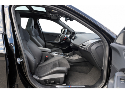 BMW M135 i XDRIVE M SPORT new model PRO HEAD UP HARMAN KARDON PANO CUIR NAVI