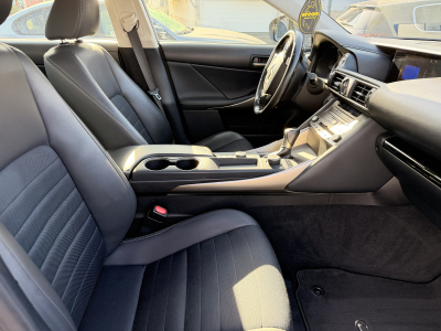 Lexus IS 300 Hybride Privilège Auto.