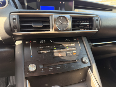 Lexus IS 300 Hybride Privilège Auto.