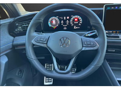 Volkswagen Tiguan Tiguan 2.0 TDI/DSG/4Motion R-Line/ AHK/Pano/360°/Leder/