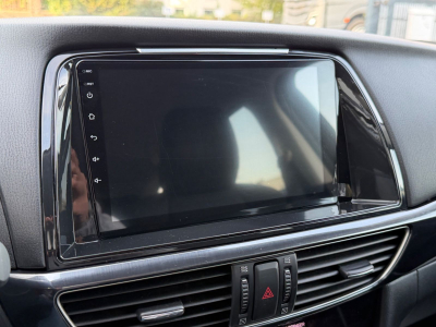 Mazda 6 Kombi Center-Line