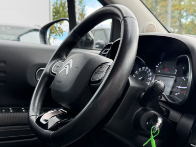 Citroën C3 Aircross Shine / Automatik /