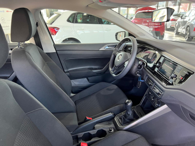 Volkswagen Polo 1.0 TSI 95 Comfortline, CARPLAY, SIEGES CHAUFF., REGULATEUR ,ALU 16'',BLUETOOTH, 1 HAND