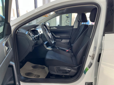 Volkswagen Polo 1.0 TSI 95 Comfortline, CARPLAY, SIEGES CHAUFF., REGULATEUR ,ALU 16'',BLUETOOTH, 1 HAND