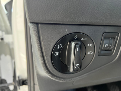 Volkswagen Polo 1.0 TSI 95 Comfortline, CARPLAY, SIEGES CHAUFF., REGULATEUR ,ALU 16'',BLUETOOTH, 1 HAND