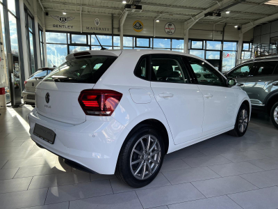 Volkswagen Polo 1.0 TSI 95 Comfortline, CARPLAY, SIEGES CHAUFF., REGULATEUR ,ALU 16'',BLUETOOTH, 1 HAND
