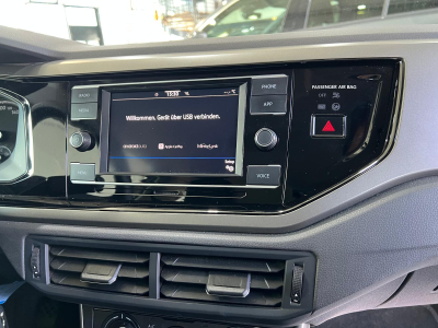 Volkswagen Polo 1.0 TSI 95 Comfortline, CARPLAY, SIEGES CHAUFF., REGULATEUR ,ALU 16'',BLUETOOTH, 1 HAND