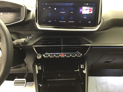 Peugeot 2008 Hybrid 145 e-DCS6 GT