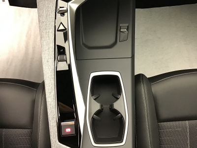 Peugeot 3008 Hybrid 145 e-DCS6 GT