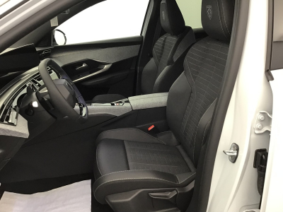 Peugeot 3008 Hybrid 145 e-DCS6 GT