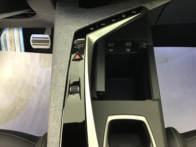 Peugeot 3008 Hybrid 145 e-DCS6 GT