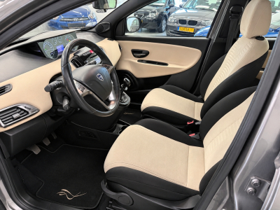 Lancia Ypsilon 1.2i 70 Gold Clim Radars Regul