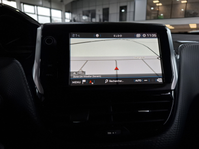 Peugeot 2008 B.AUTO, 110CV, NAVI,CARPLAY,BLUETOOTH, GARANTIE
