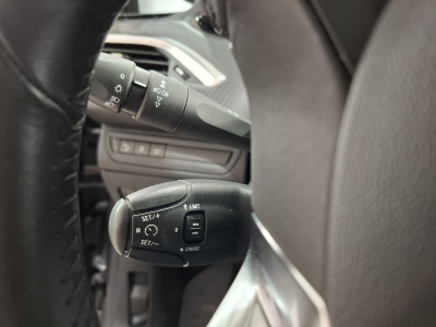 Peugeot 2008 B.AUTO, 110CV, NAVI,CARPLAY,BLUETOOTH, GARANTIE